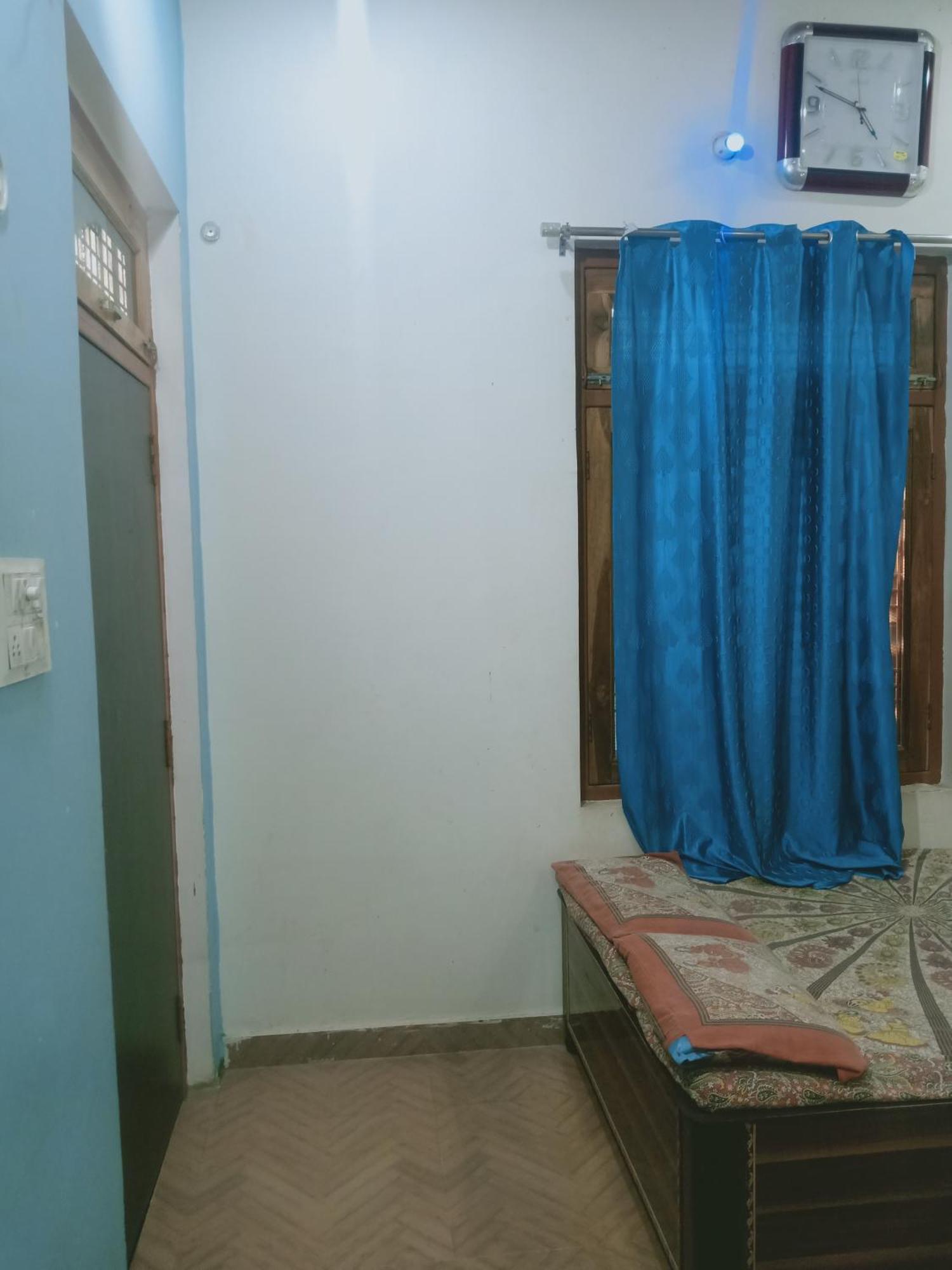 Saksham Guest House Jhusi Exteriér fotografie